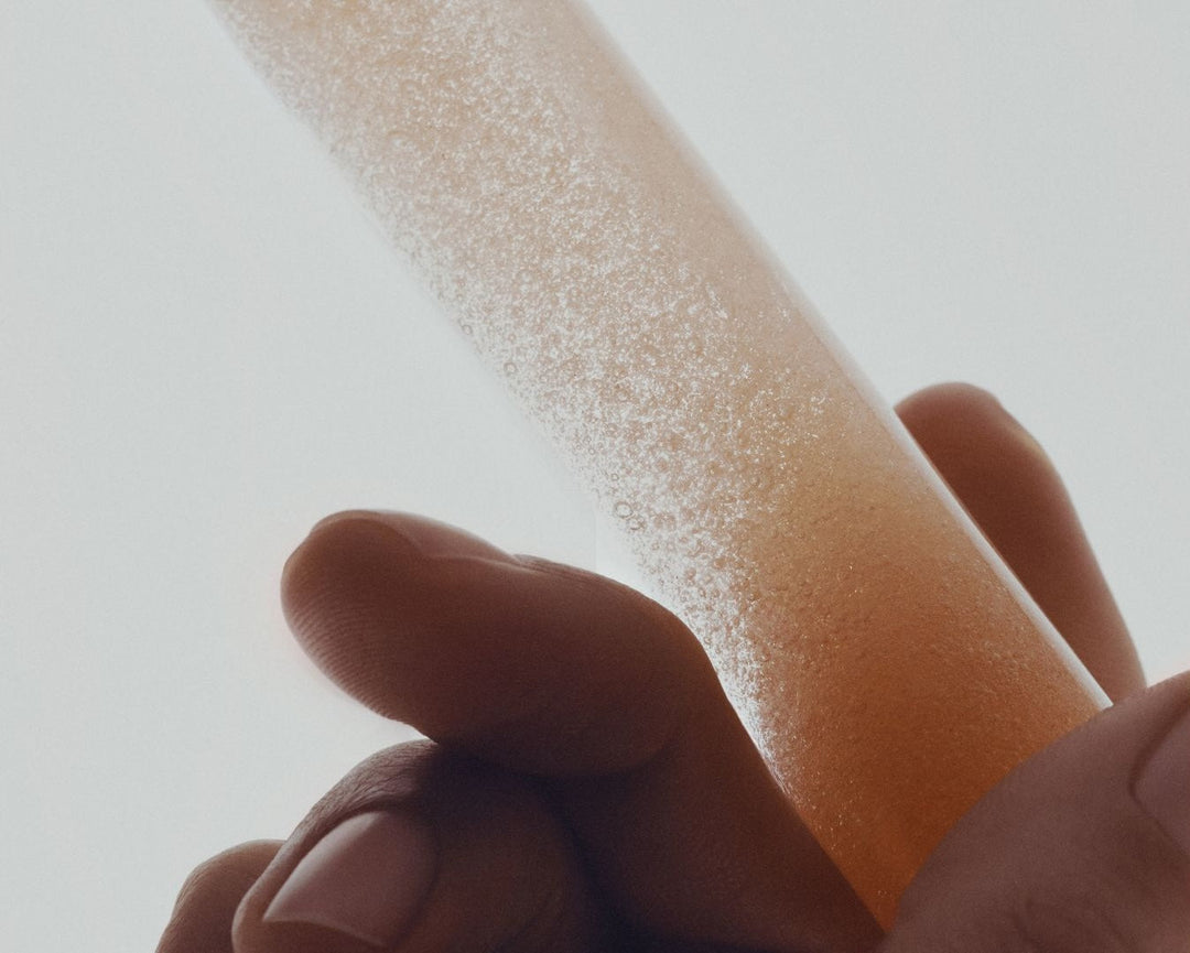 Exfoliation physique, chimique, enzymatique : quelles différences ?
