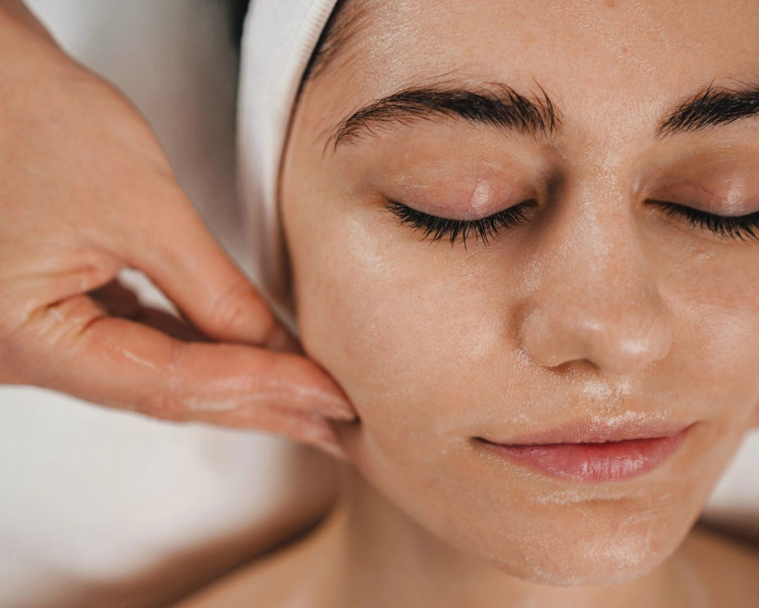 Exfolier une peau sensible : est-ce possible ?