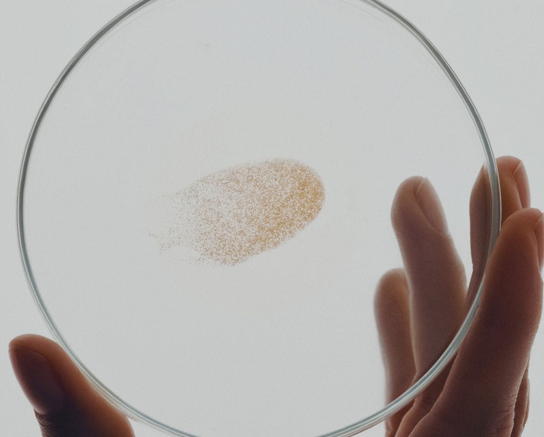 Les AHA (acides de fruits) : ce qu'ils font vraiment sur la peau